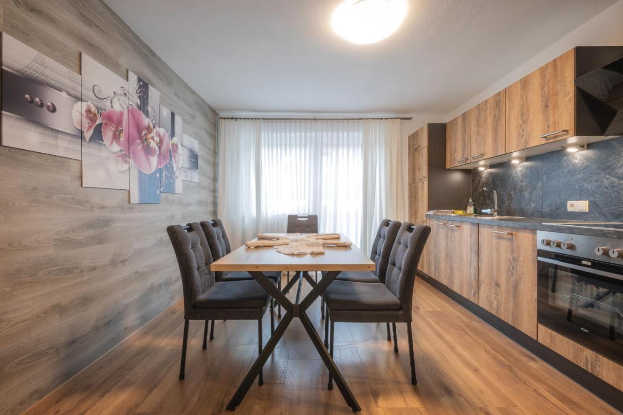 Pension Steinadler Neustift im Stubaital Exterior photo