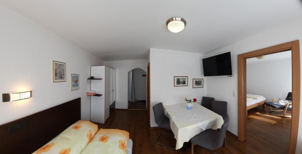 Pension Steinadler Neustift im Stubaital Exterior photo