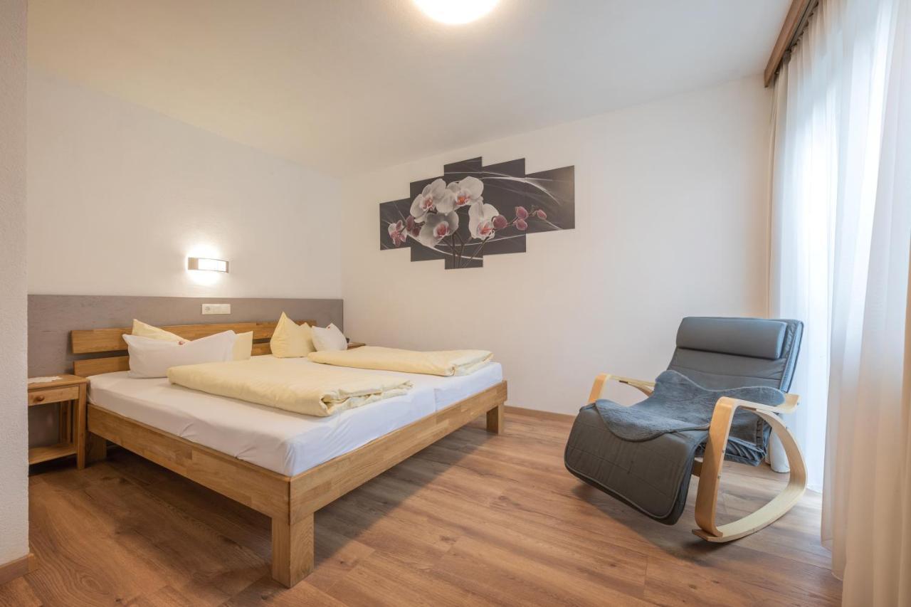 Pension Steinadler Neustift im Stubaital Exterior photo
